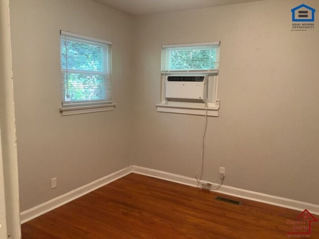 304 Tunnel Blvd, Chattanooga, TN 37411 - photo 7