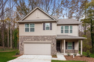 401 Breezewood Dr, Charlotte, NC 28262