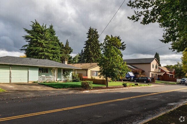 Tall pines are commonly seen in the Trainsong neighborhood.