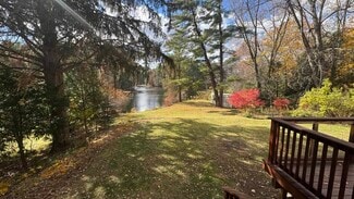 34 Water Ln, Easthampton, MA 01027