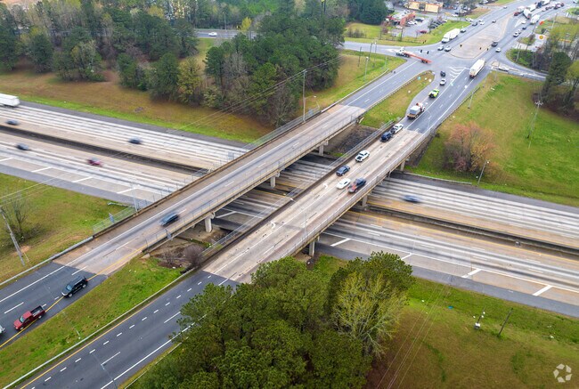 Tyrone Park is 40 minutes from Atlanta via I-85 North.