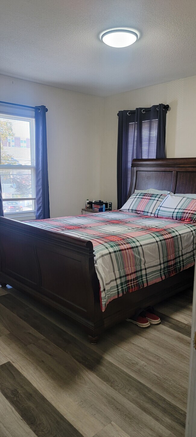 282 Allen St unit 2, New Bedford, MA 02740 - photo 6