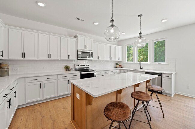 5212 Reedy Farm Cir unit 36893418, Greensboro, NC 27405 - photo 5