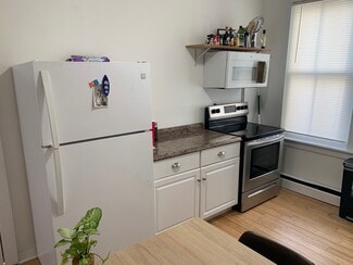 19 Thames St Unit 1B, Newport, RI 02840