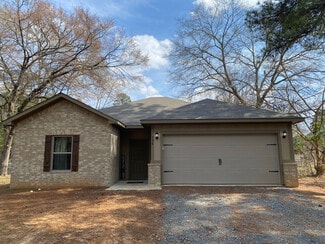 798 Madison St, Carthage, TX 75633