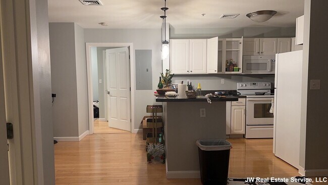 Malden Place Condominiums unit 311, Malden, MA 02148 - photo 3