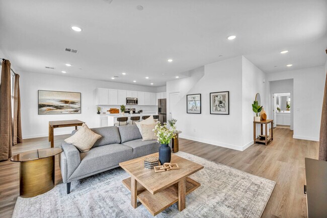 Prosper 83, Sparks, NV 89436 - photo 2