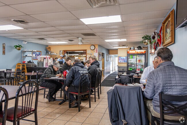 Enjoy the welcoming service and tasty food at Taqueria El Molcajete in Belvidere.