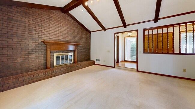 4216 Walnut Cir, Flowery Branch, GA 30542 - photo 2