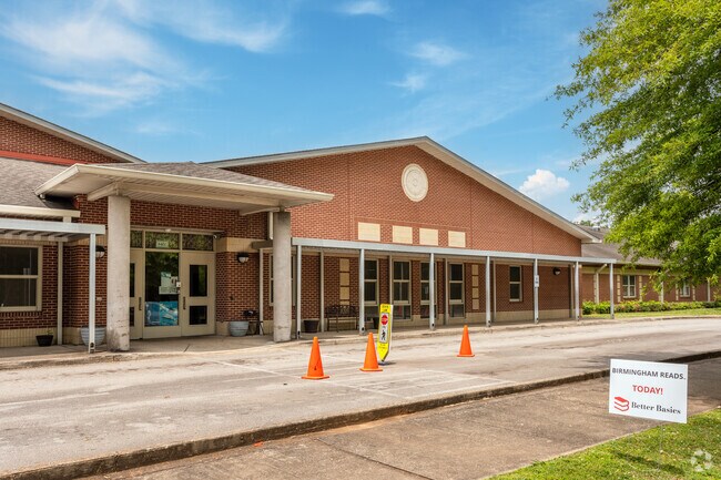 Robinson Elementary School takes pride in teaching the kids of South Eastlake.
