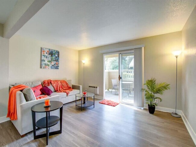 Terra House Apartments, San Jose, CA 95136 - photo 4