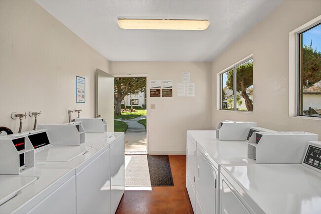 Chestnut Village, Lompoc, CA 93436 - photo 6