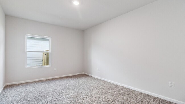 1130 Hannah Dr, Hahira, GA 31632 - photo 2