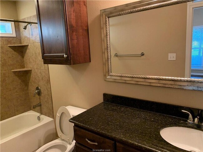 3106 Claremont Dr, College Station, TX 77845 - photo 5