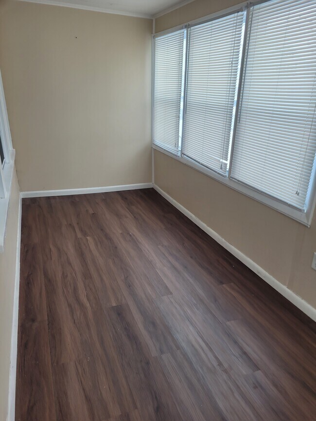 241 Nichols Ave unit First floor, Syracuse, NY 13206 - photo 6