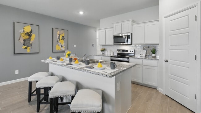 9649 McClane Farm Dr, Crowley, TX 76036 - photo 4