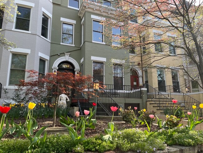 1932 Calvert St NW unit 2, Washington, DC 20009 - photo 2