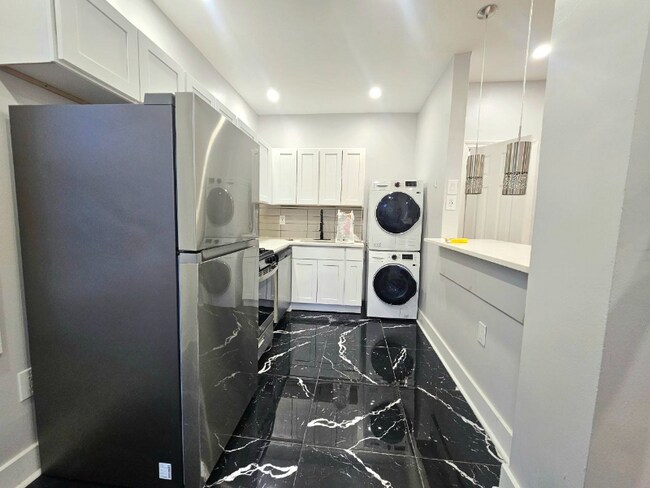 1 Dewitt Rd unit 108, Elizabeth, NJ 07208 - photo 2