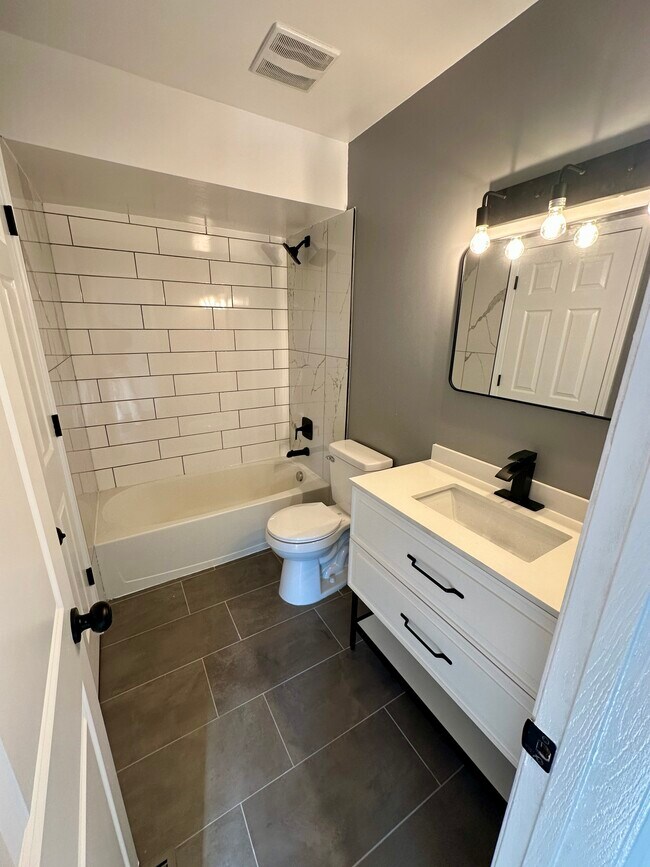 1259 Inverrary Ln, Palatine, IL 60074 - photo 3