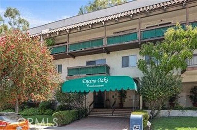 5460 White Oak Ave unit A318, Encino, CA 91316 - photo 6