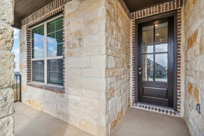 1402 Arcadian Rose, San Antonio, TX 78245 - photo 3