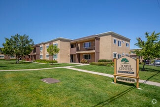 10233 Mission Gorge Rd, Santee, CA 92071