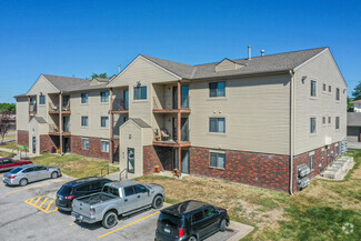 4732 Virginia St, Bellevue, NE 68157