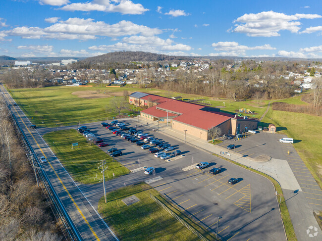 Whitewater Valley Elementary School is located on 9850 West Rd, in Harrison, OH.