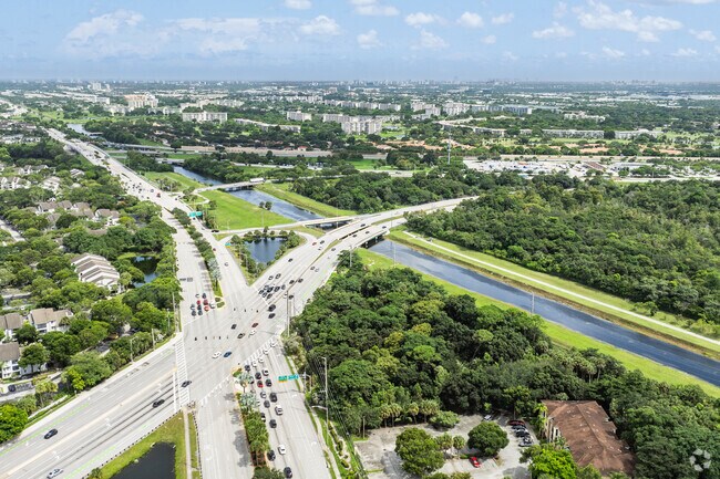 Woodmont residents in Tamarac, FL is close to major interstate highways.