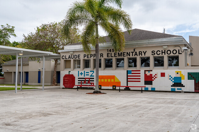 Claude Pepper Elementary School tile mural.