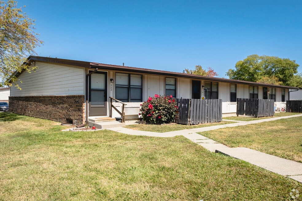Concord Square Apartments, Kokomo, IN 46902 - photo 1