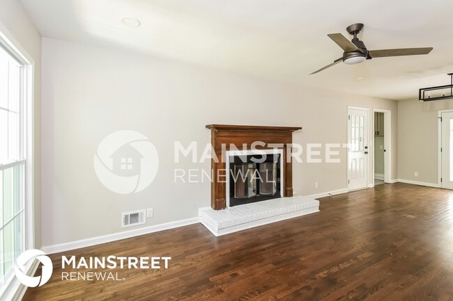 2730 Cedarbrook Dr, Marietta, GA 30066 - photo 4