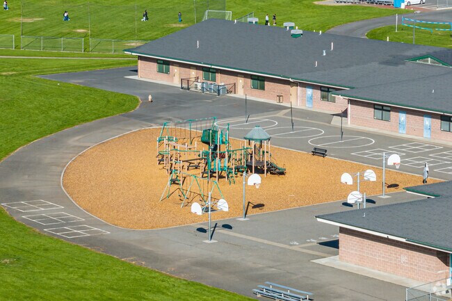 Roosevelt Elementary fosters creativity, teamwork, and academic growth.