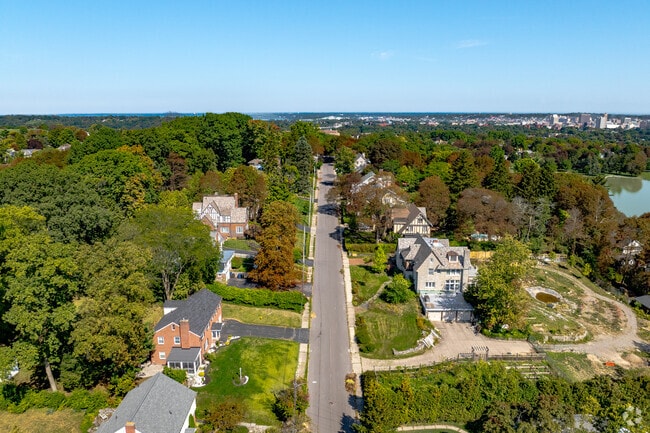 Strathmore is often cited as a desirable Syracuse neighborhood.