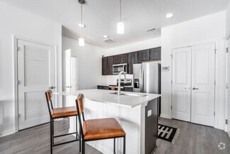 10615 Steele Creek Rd, Charlotte, NC 28273