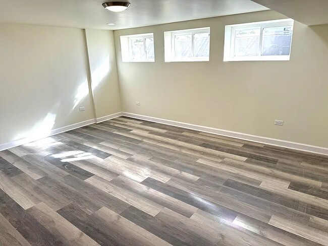 10350 Milford St unit 2G, Westchester, IL 60154 - photo 2