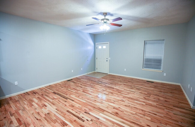 1325 E Cherry St, Springfield, MO 65802 - photo 4