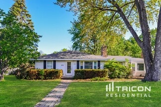 220 W 102nd St, Minneapolis, MN 55420