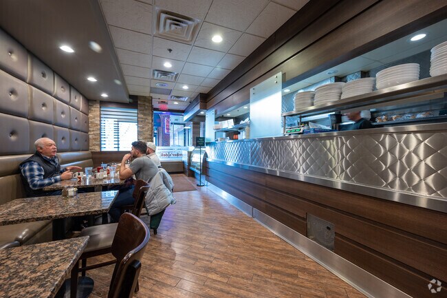 Ember's Deli offers delicious food and an inviting atmosphere in Bloomfield.