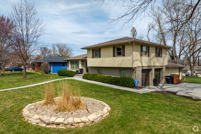 Enjoy beautiful yards and mature trees throughout Disney.