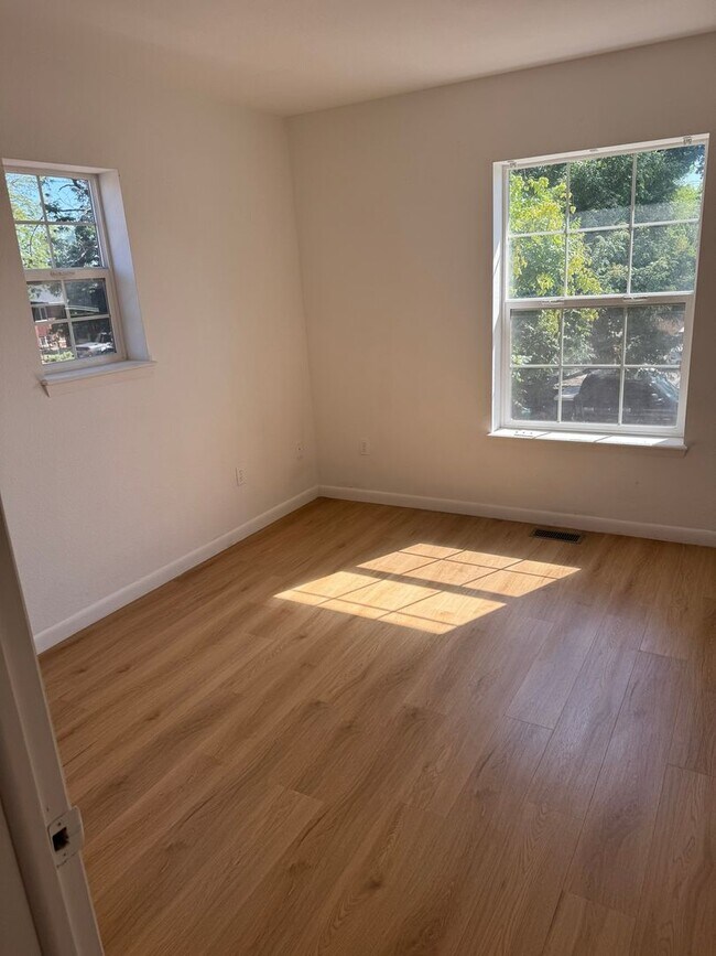 1605 Boston St, Aurora, CO 80010 - photo 3