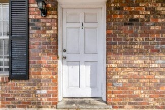 419 10th St S, Columbus, MS 39701