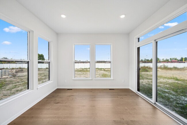 11997 Moore Ln, Washington Township, MI 48094 - photo 6