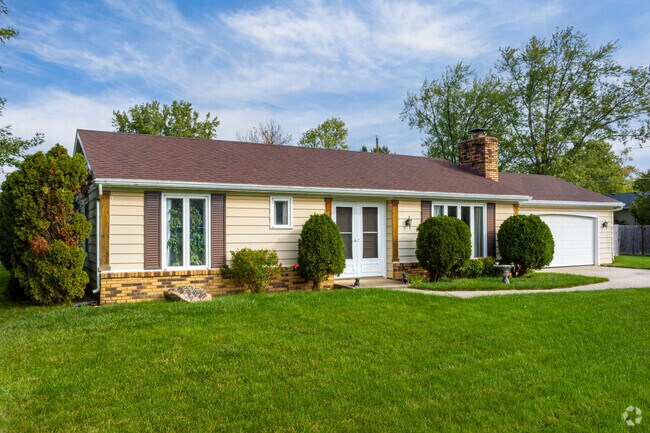 Homes in Fort Wayne's Franke Park have large lots.
