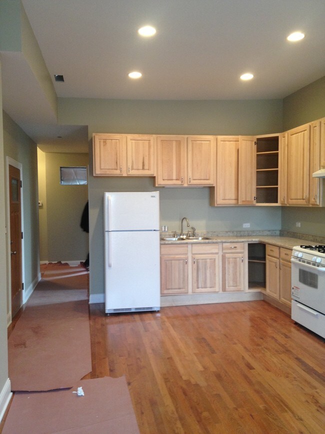 903 W 35th St unit 3, Chicago, IL 60609 - photo 4