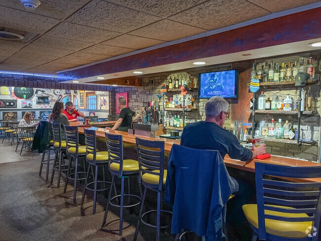 A popular destination for dining in Mercer is Talbot's Tap Room and Terrace.