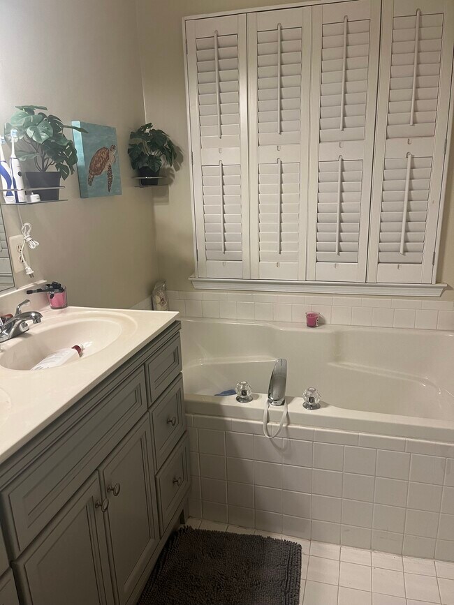 8208 Brooktree St, Laurel, MD 20724 - photo 5