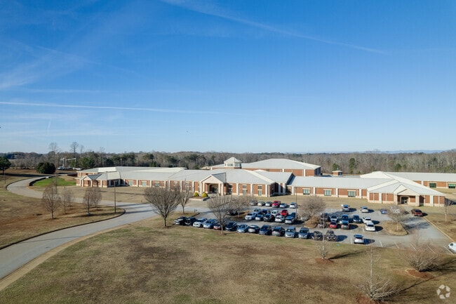 The front view of Fairforest Elementary School