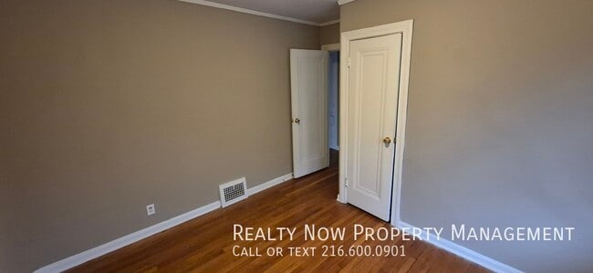 3634 Glencairn Rd unit 3634-UP, Shaker Heights, OH 44122 - photo 7