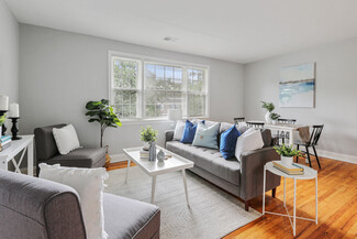 8402 Greenway Rd, Towson, MD 21286